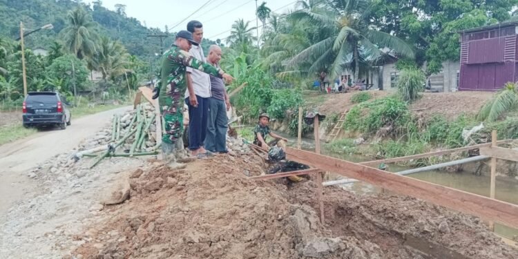 Anggota DPRK Dapil V Aceh Selatan  Apresiasi TNI Bangun