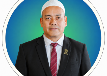 Mualem Copot Teungku Muhammad Nur Dari Direktur Umum dan Keuangan di PEMA