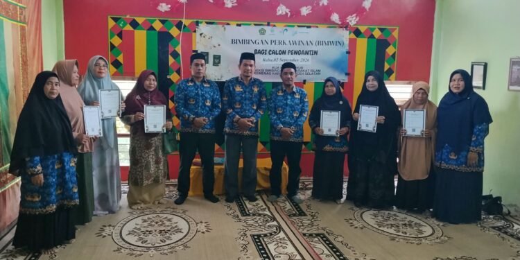 KUA Kluet Timur Serahkan SKT kepada Enam Majelis Taklim, Perkuat Pembinaan Keagamaan Masyarakat