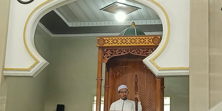 Ingat Kematian, Tgk Ruslan Ajak Jamaah Tinggalkan Dosa dan Perbanyak Taubat