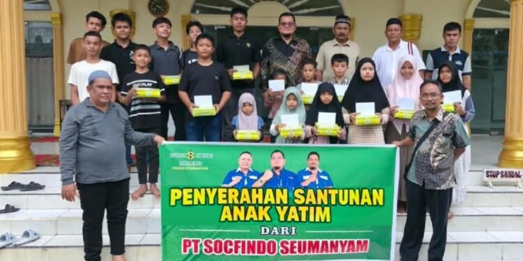 PT Socfindo Seumayam Salurkan Santunan untuk 33 Anak Yatim di Desa Pulau Kayu