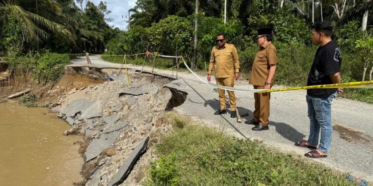 Erosi Krueng Lamie, Bupati Nagan Raya Perintahkan Penanganan Darurat