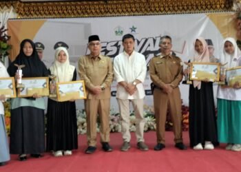 Santri Al Zahrah Raih Juara Resensi Buku di Festival Literasi Bireuen 2026