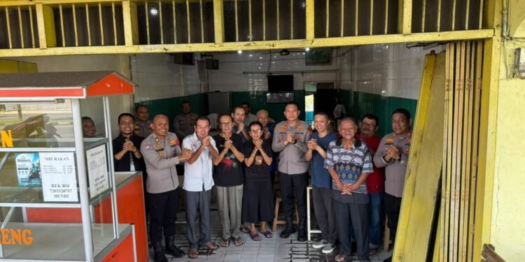 Minggu Kasih, Kapolres Pidie Sambangi Warga Tionghoa, Perkuat Toleransi dan Kerukunan 