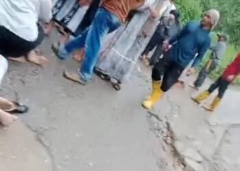 Kecelakaan di Jalan Rusak Pucuk Lembang, Warga Desak Pemerintah Segera Bertindak