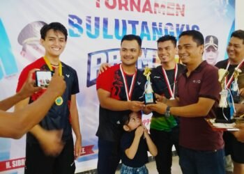 Bos Nawi/Yahdan dan Rian/Causar Raih Juara di Turnamen Bulu Tangkis PB-2M Pidie Jaya