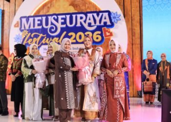 Dekranasda Nagan Raya Raih Juara I Fashion Show Meuseuraya Festival 2026