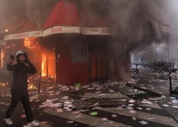 Demo Ricuh di Prancis, Pelajar Ingin Bikin Pemerintah ‘Gemetar’