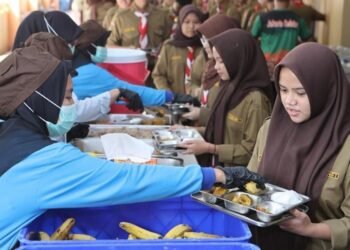 BGN Uji Coba MBG Prasmanan, Siswa yang Sajikan Makanan ke Kelas