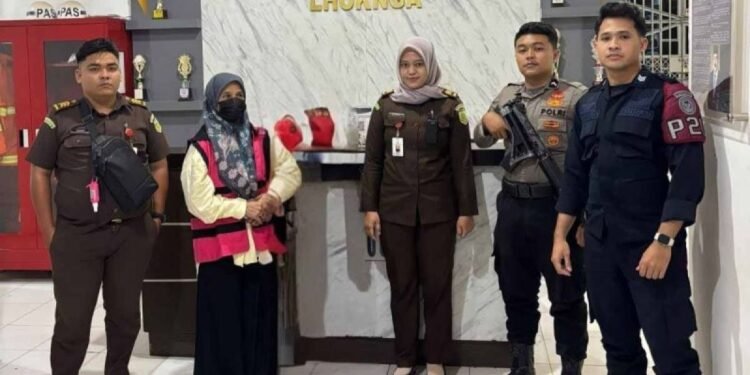 Kejari Banda Aceh Tahan Tersangka Beasiswa BPSDM Aceh